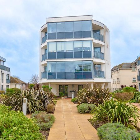 The Regency Suite - Modern 2-Bed 1-Bath Apartment Chertsey Esterno foto